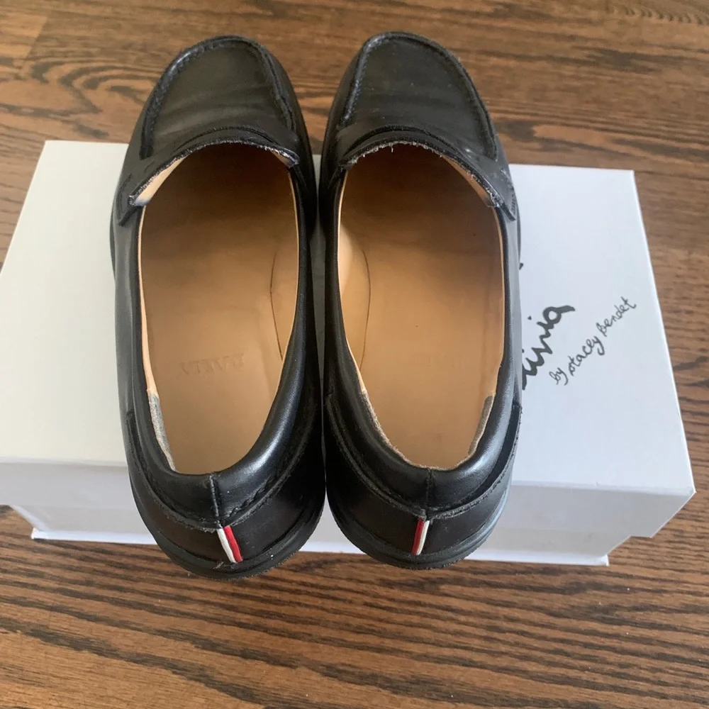Bally Italy Women’s Leather loafer/Sneaker 37.5
